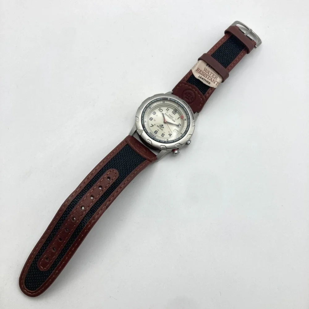Timex Expedition Shenmue Mens Watch 39mm Silver Tone Indiglo New Battery